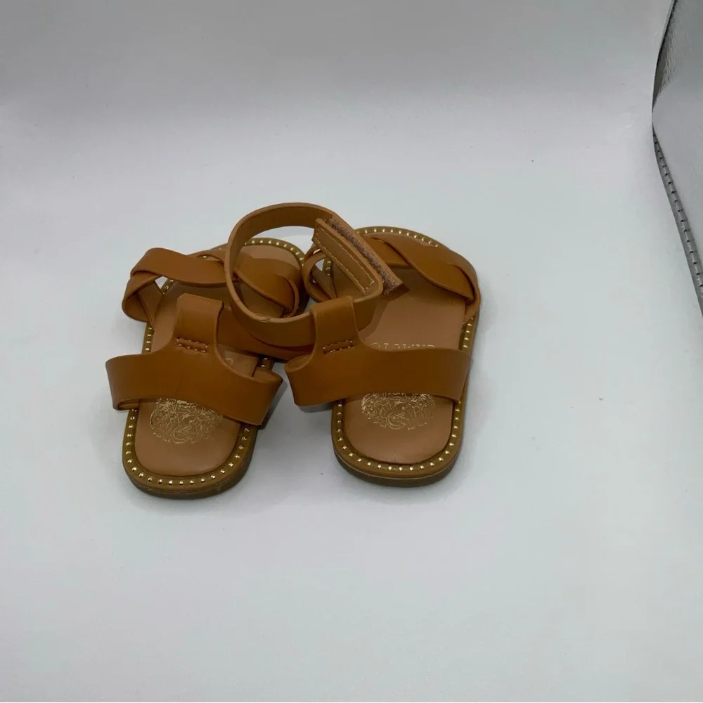 Vince Camuto Tan Sandals Classic‎ Design